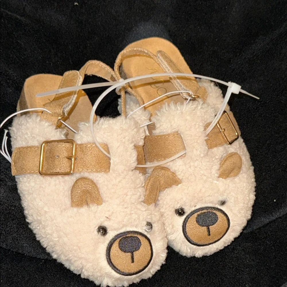 Sugar Fuzzy Bear Kids Mule Slippers in Cream and Tan NWT Sz 9